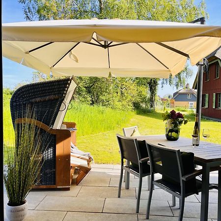 Ferienhaus Strandleben 09 Feriendorf Klein Stresow Ruegen By Ruyastay プットブス エクステリア 写真