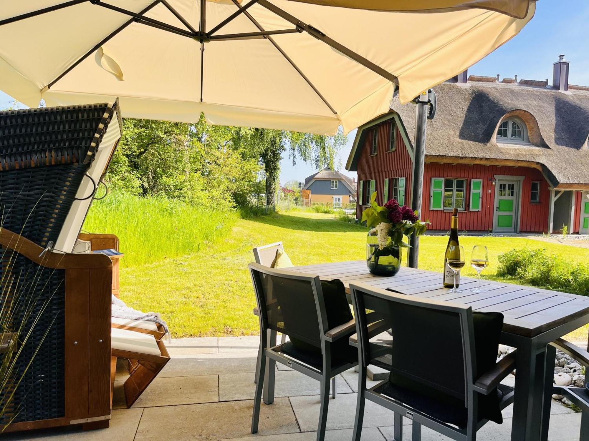 Ferienhaus Strandleben 09 Feriendorf Klein Stresow Ruegen By Ruyastay プットブス エクステリア 写真