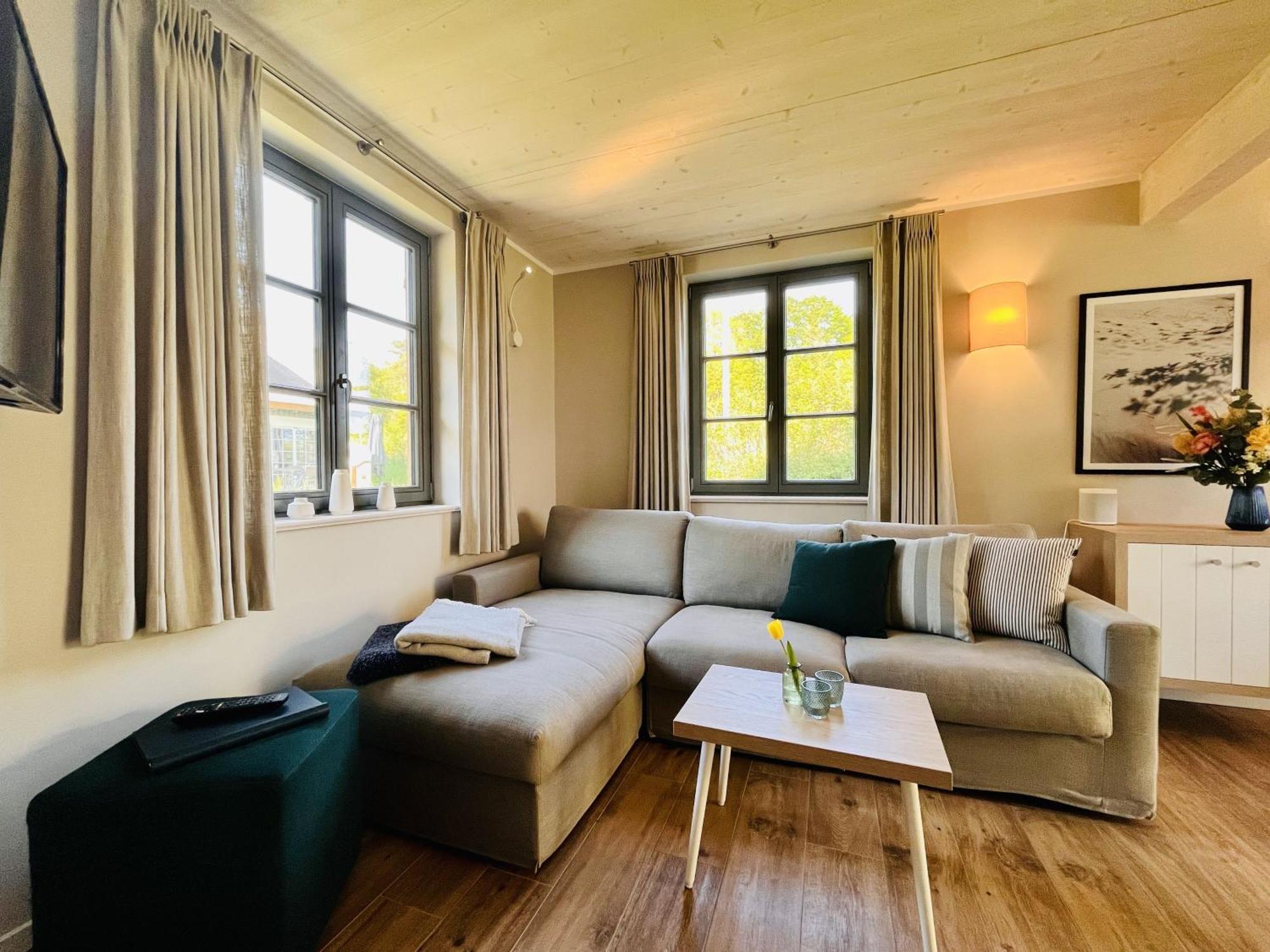 Ferienhaus Strandleben 09 Feriendorf Klein Stresow Ruegen By Ruyastay プットブス エクステリア 写真